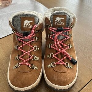 Sorel Tan Suede Boots with Red and white Laces
